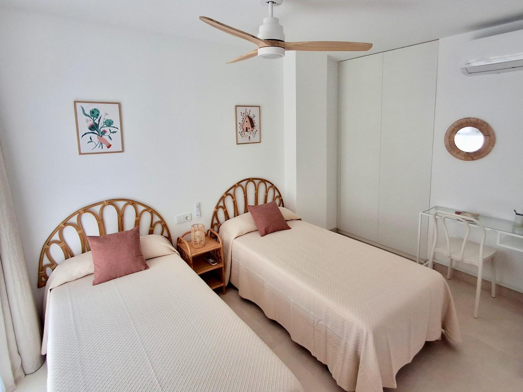 Bonito Apartamento De 2 Habitaciones Cerca De La Estacion Joaquin Sorolla Walencja Zewnętrze zdjęcie